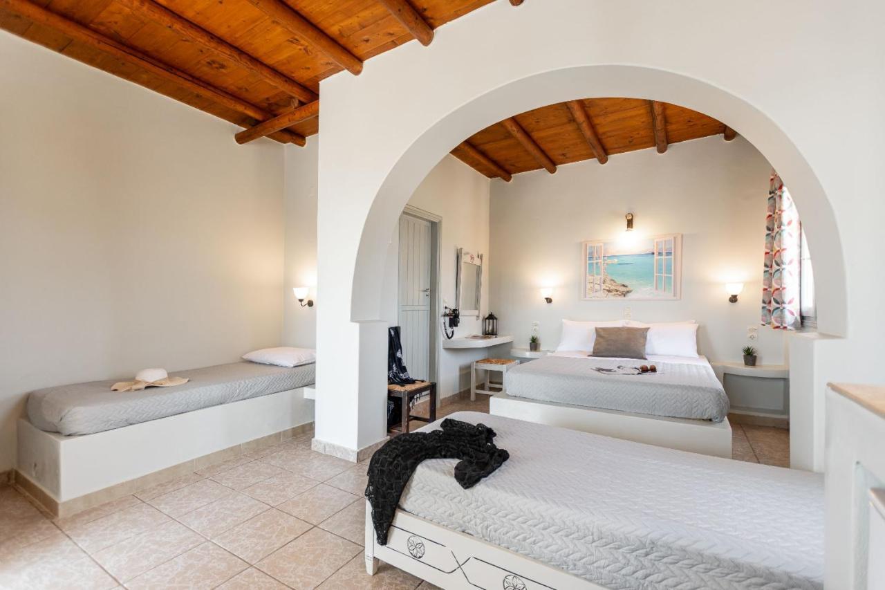 Michalios Luxury Apartments Koufonisia Exterior photo